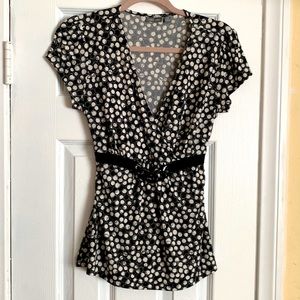 Apt 9 Women’s Petite M Short Sleeve Top.